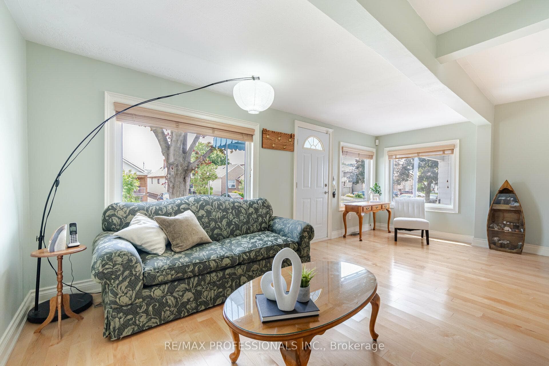 162 Aileen Avenue photo 7