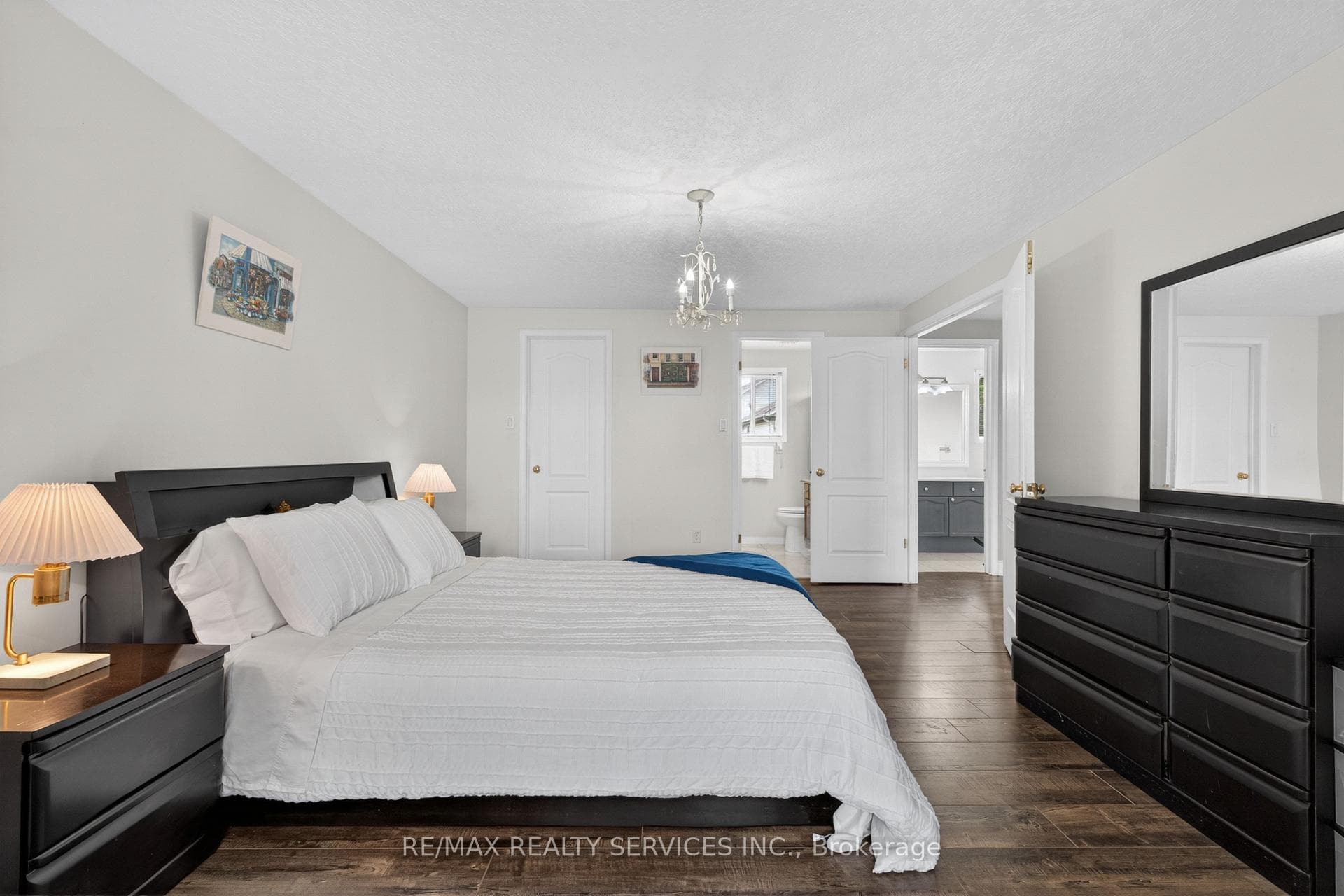 70 Hunter Road photo 43