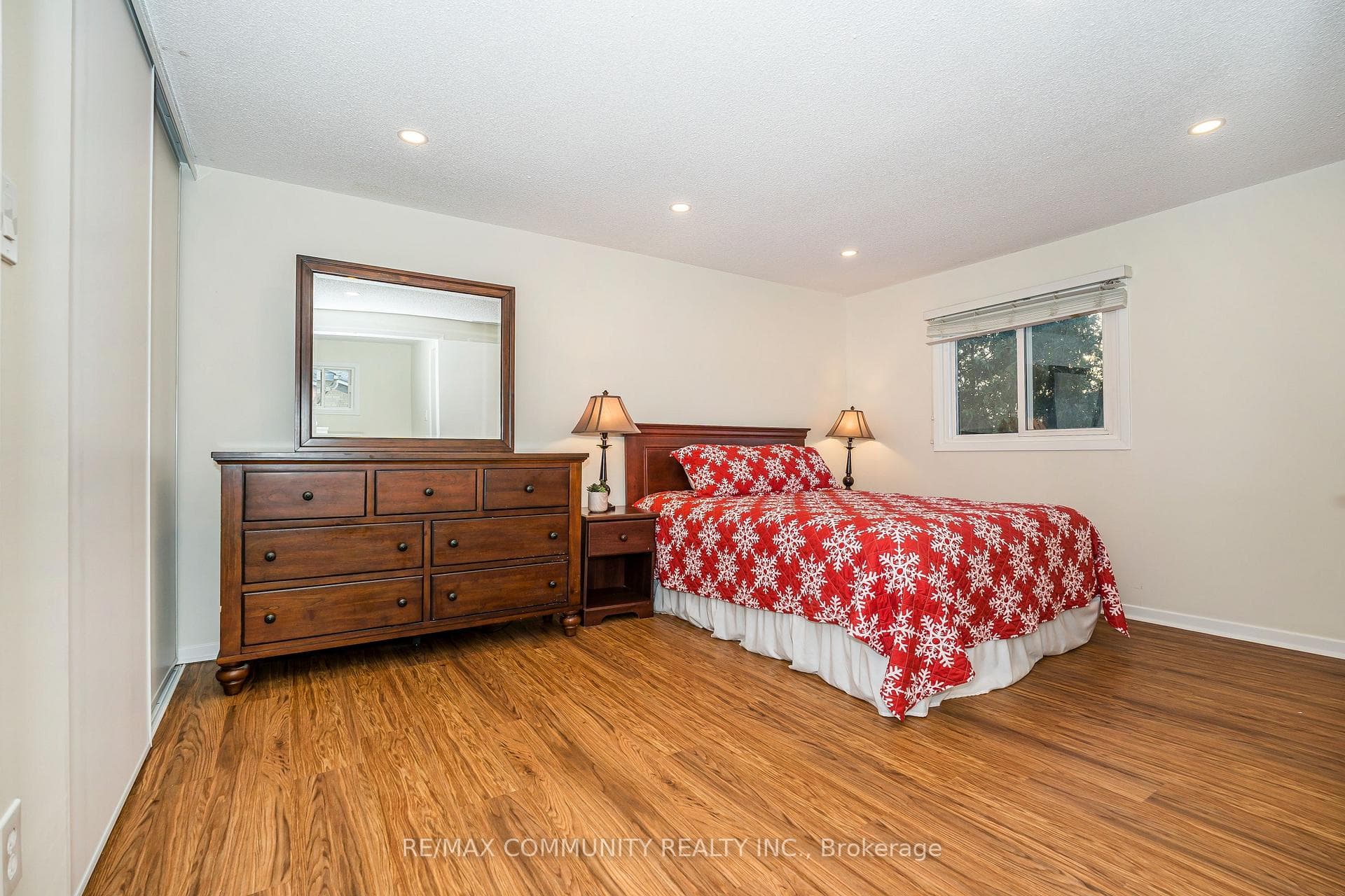 70 Tams Drive photo 17
