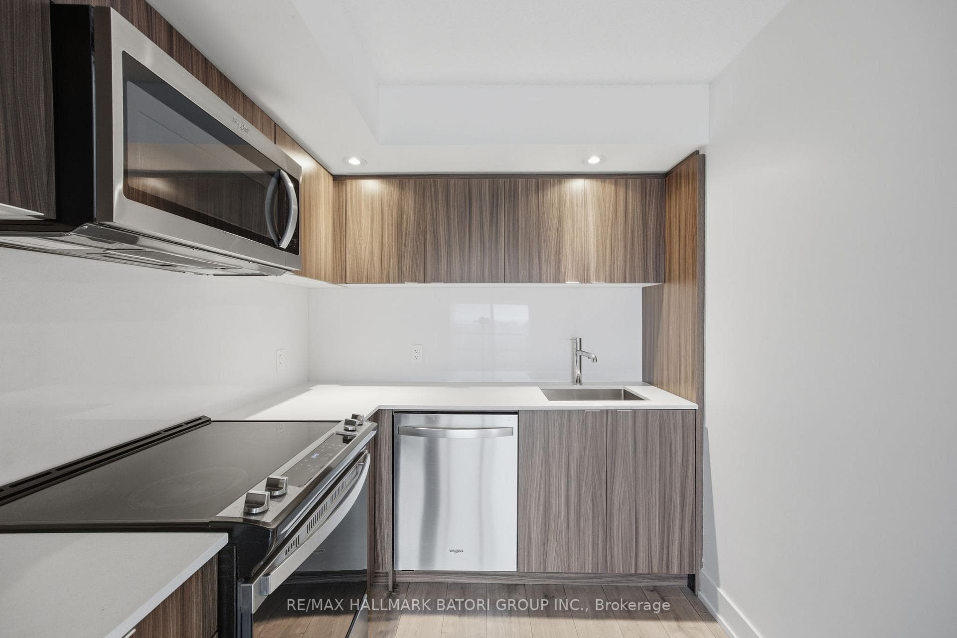 10 Eva Road Unit 1505 photo 9