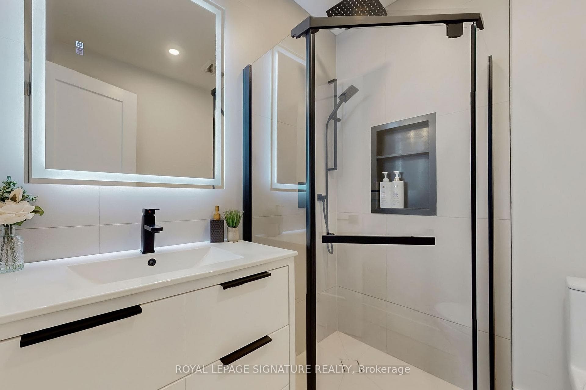 339 Boyer Street photo 11