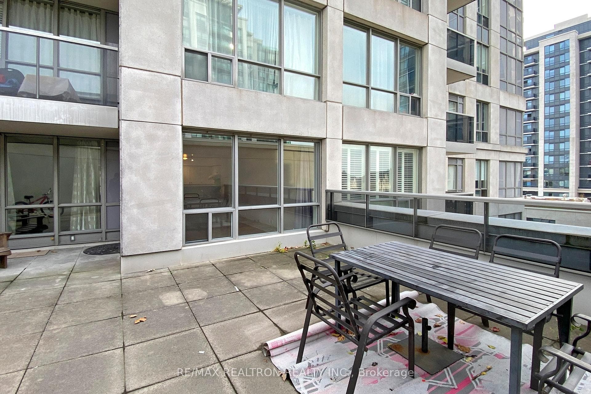60 Disera Drive Unit 201 photo 32