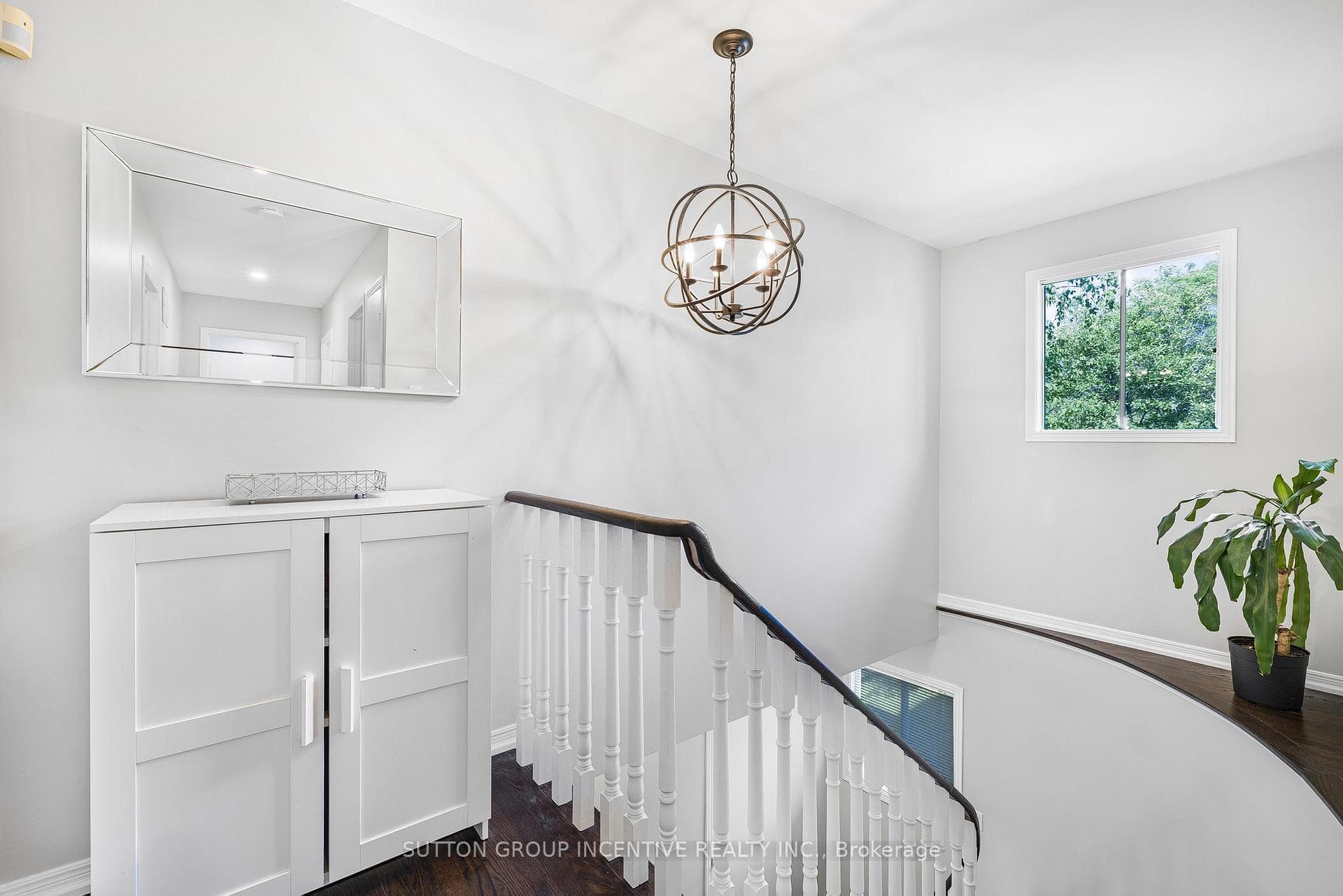 375 Millard Street photo 19
