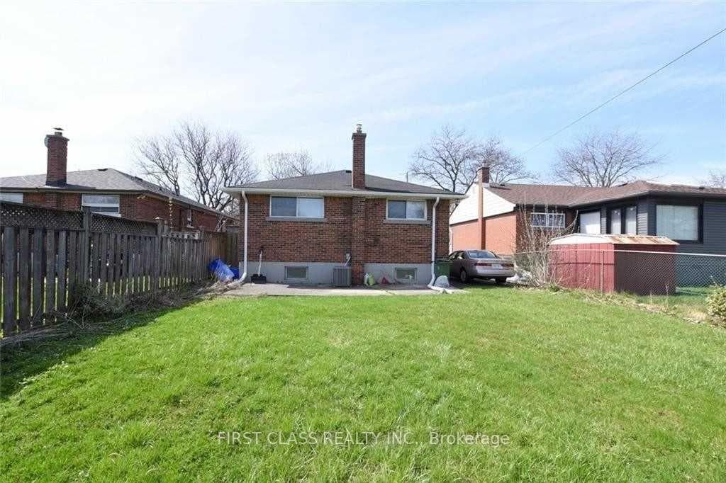 27 Welbourn Drive photo 3