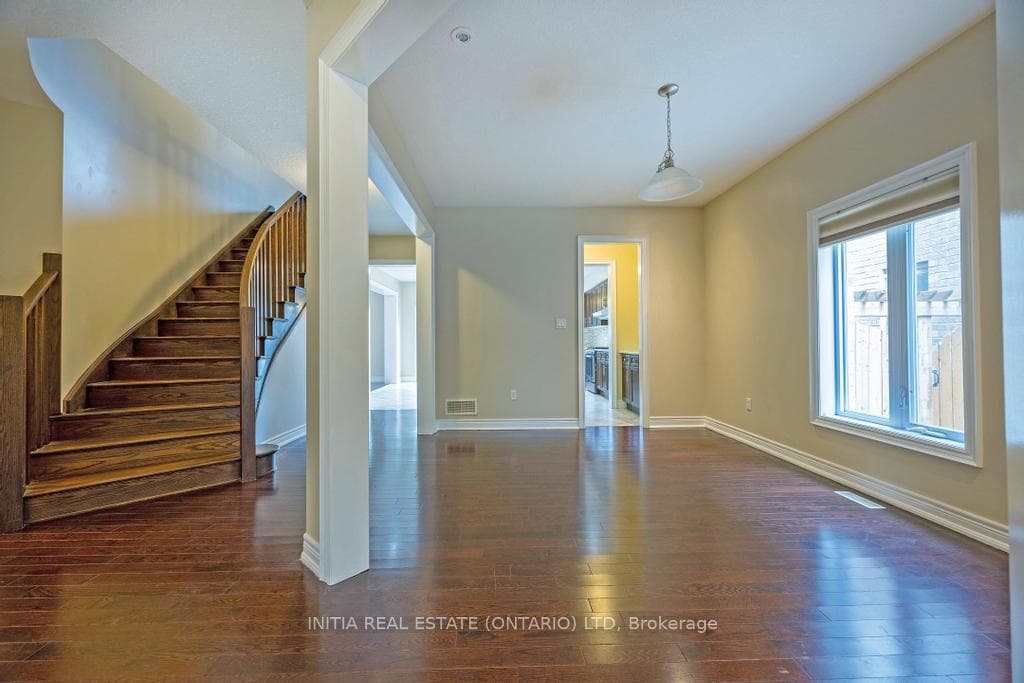 2396 Callingham Drive photo 3