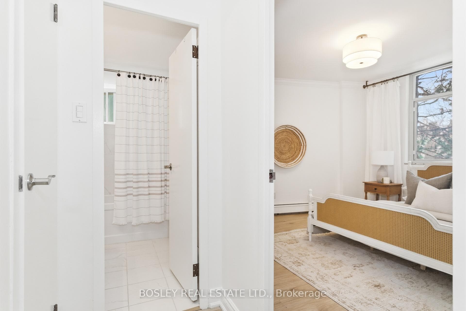 335 Lonsdale Road Unit 210 photo 15
