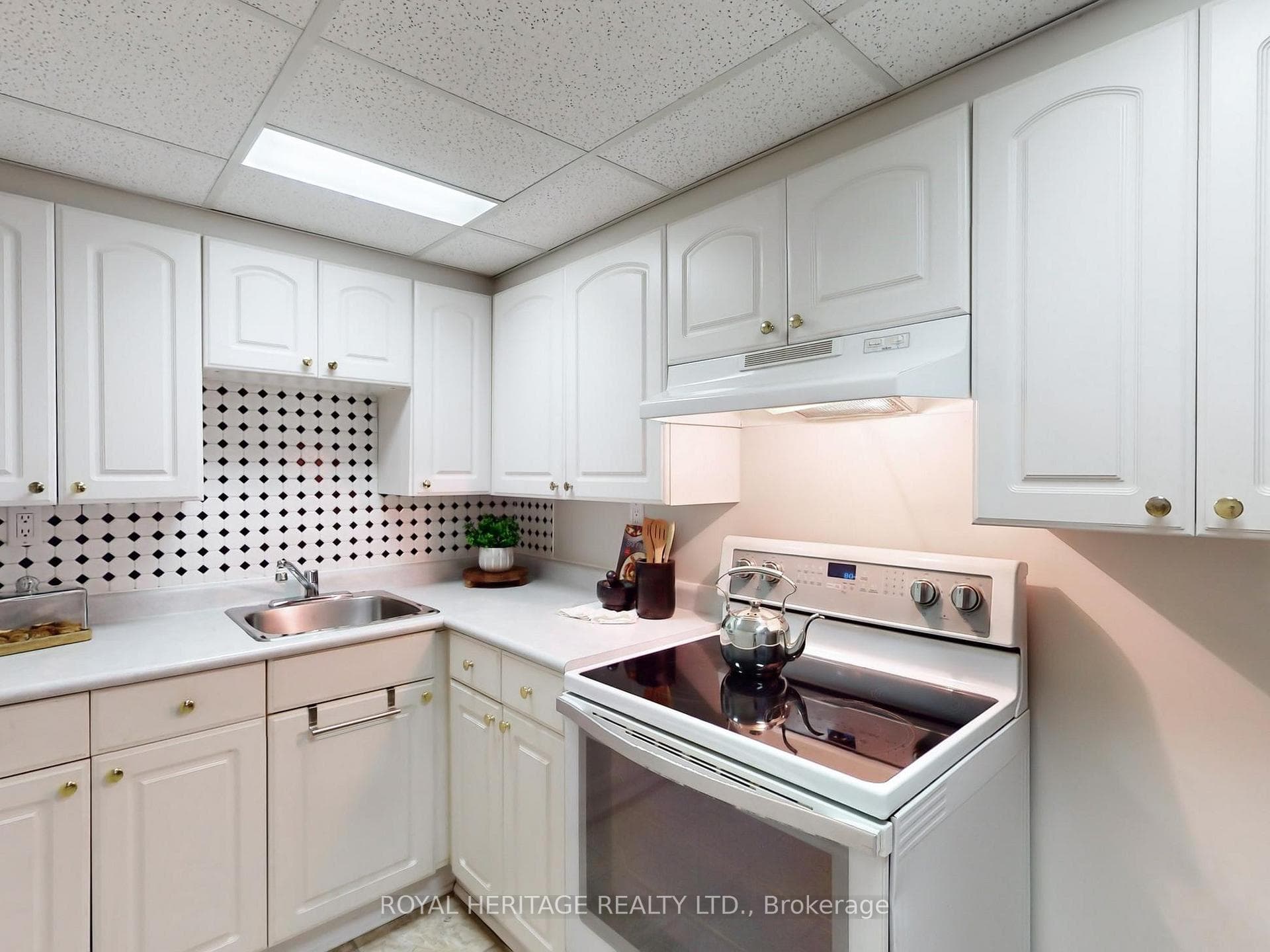2324 Meriadoc Drive photo 25