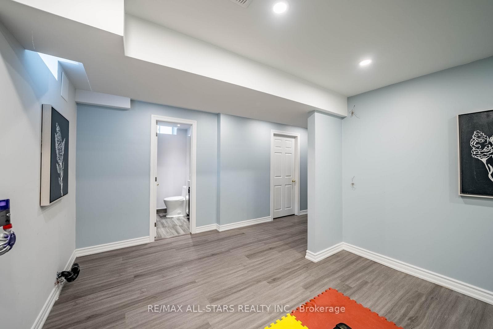 406 Reeves Way Boulevard photo 26