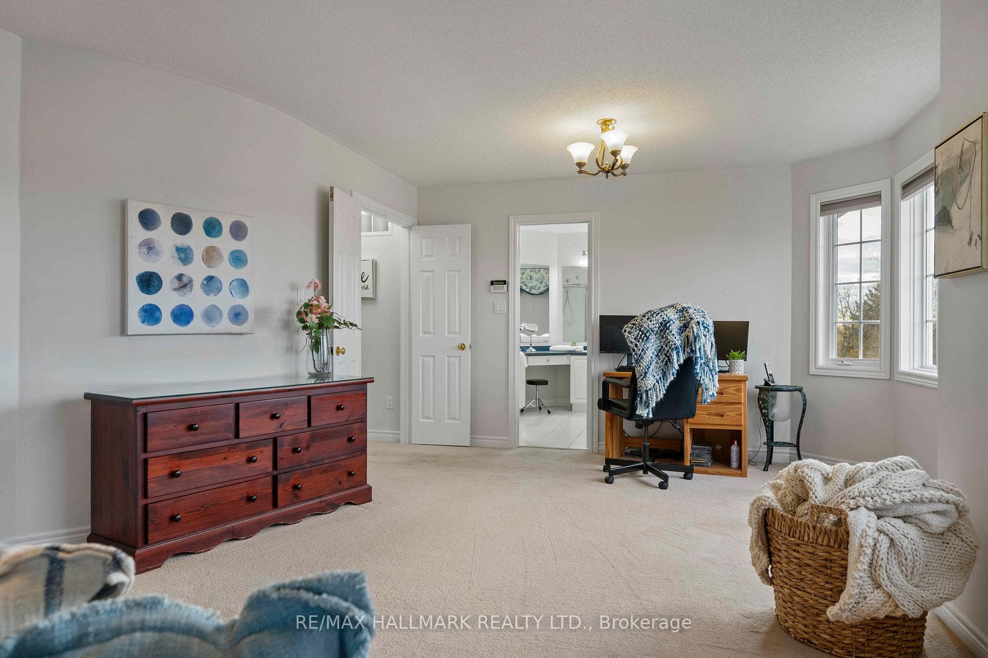 22 Dennis Drive photo 23