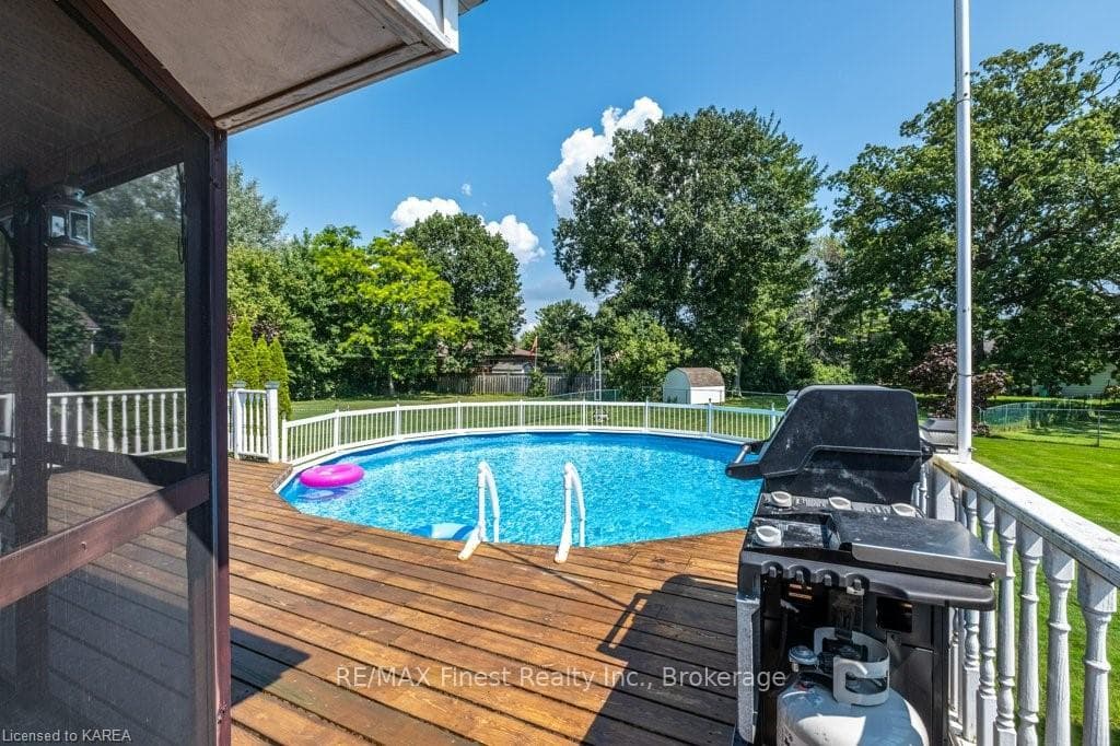 31 FAIRFIELD Boulevard photo 5