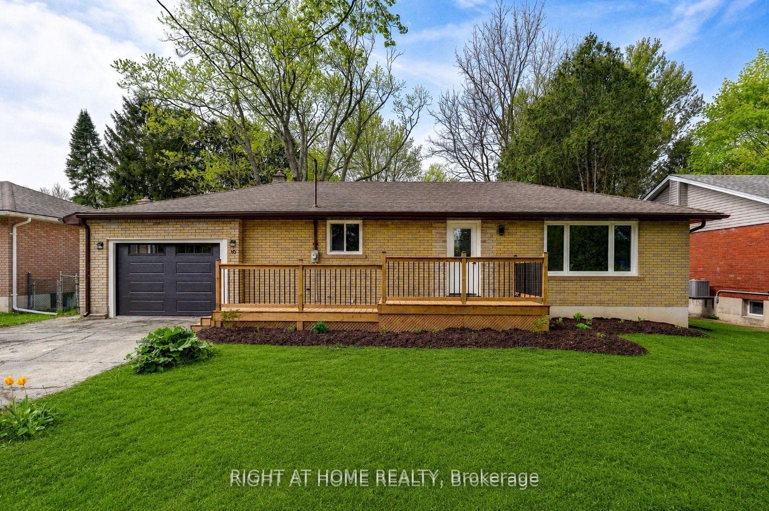 10 Vineden Drive photo 1
