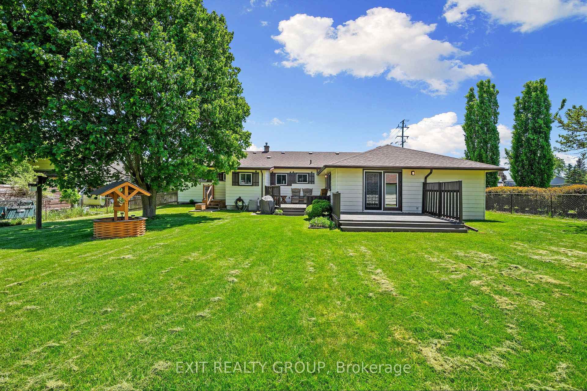 2402 Hamilton Road photo 38