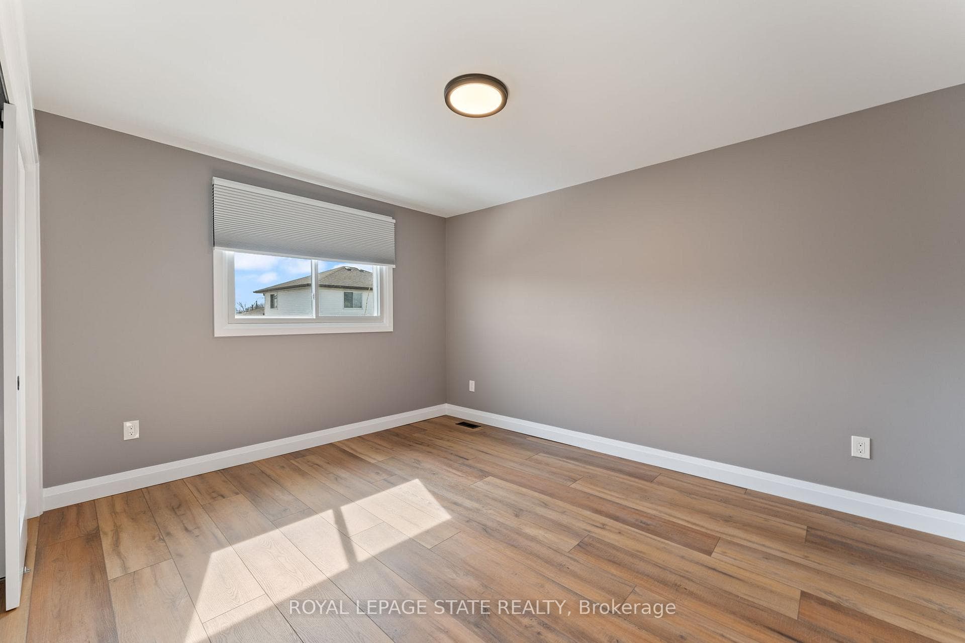 144 Ravenbury Drive Unit #Main photo 8