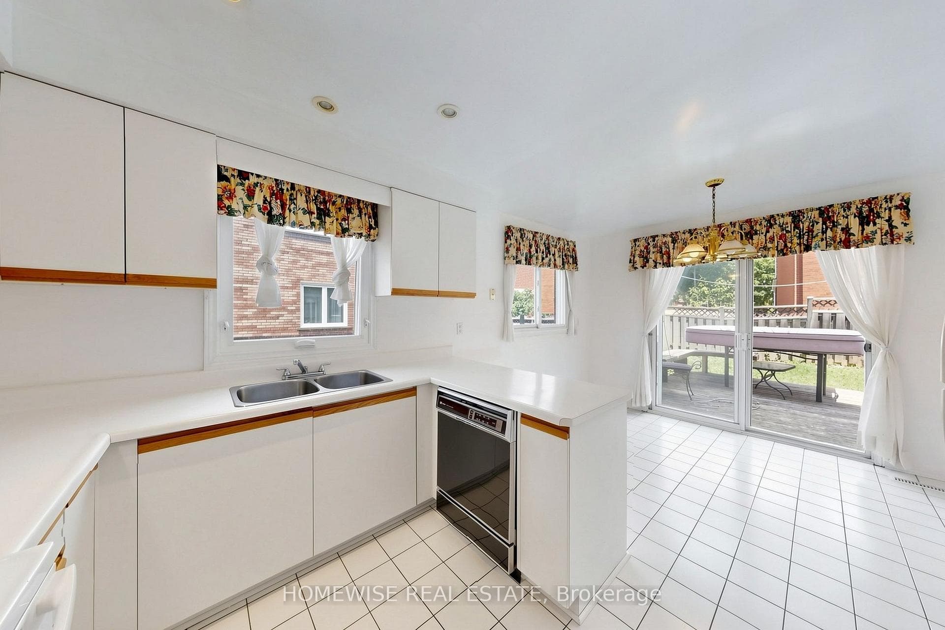 11 Briarcliffe Crescent photo 10
