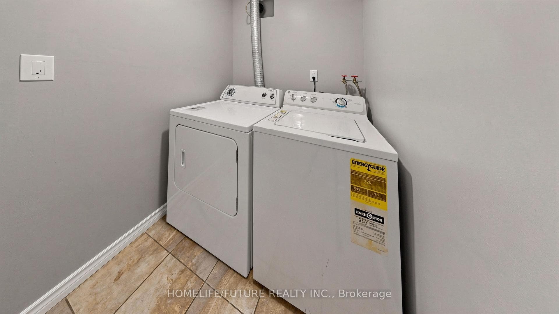 4060 Lawrence Avenue Unit 204 photo 29
