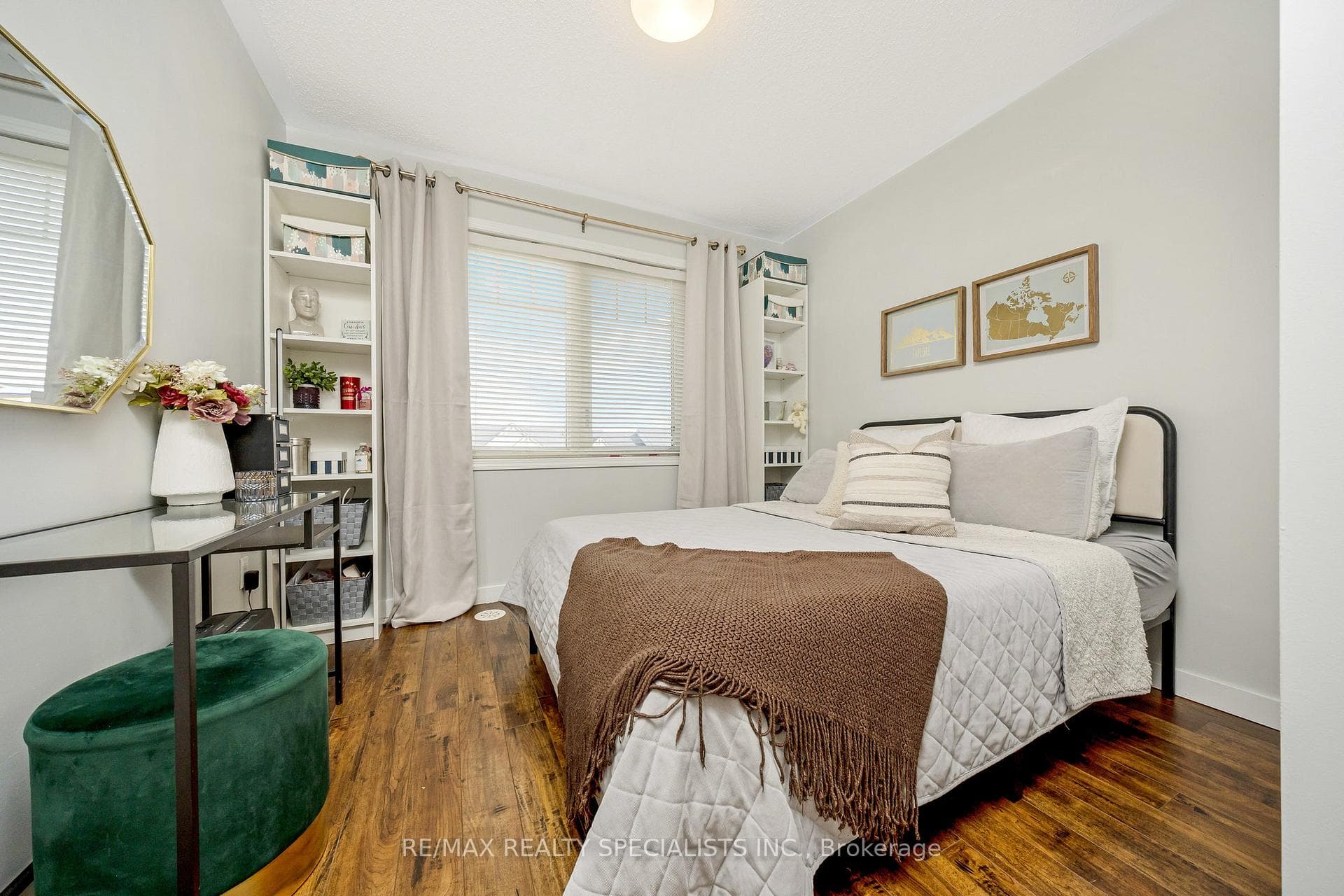 880 Fowles Court photo 31