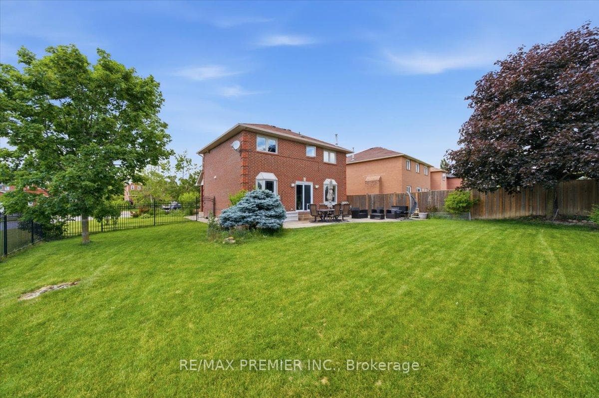 17 Berrydown Drive photo 37