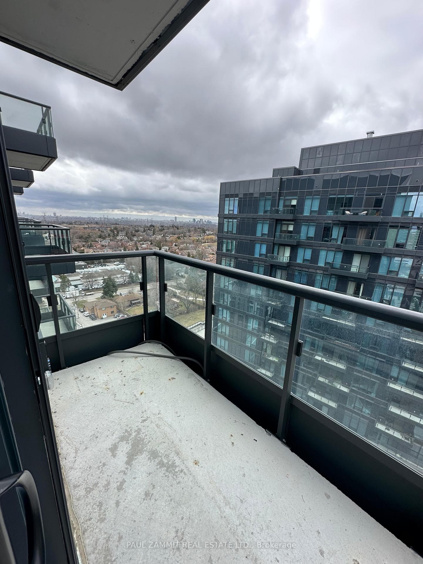8868 Yonge Street Unit 1702E photo 13