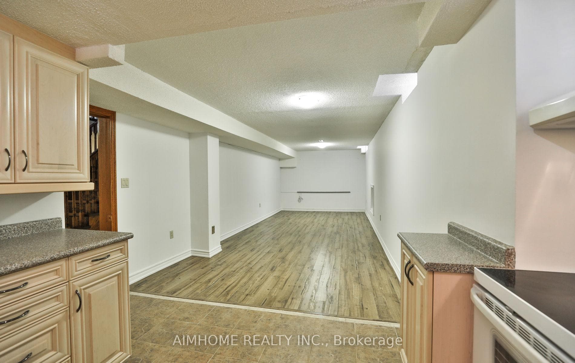 1339 Windrush Drive photo 37