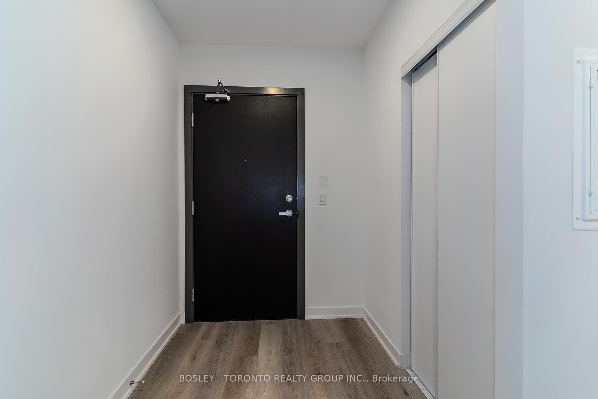 3 Cardiff Road Unit 106 photo 37