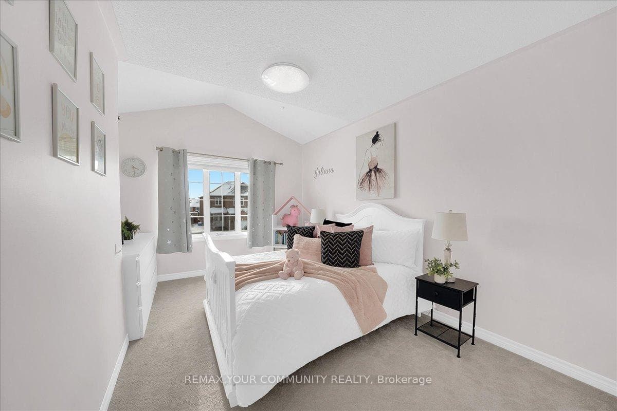 23 Coolspring Crescent photo 32