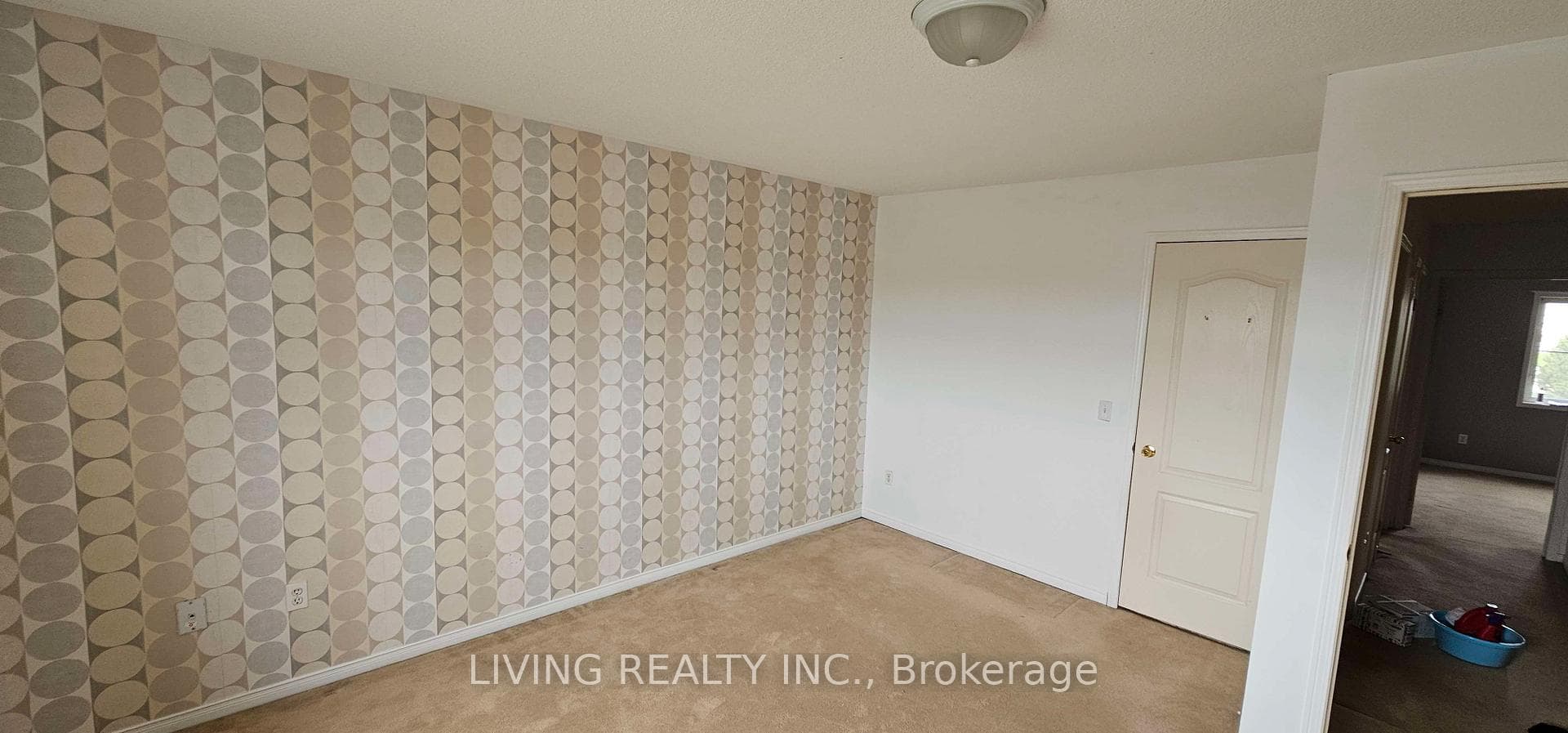 48 Jenkinson Way photo 11