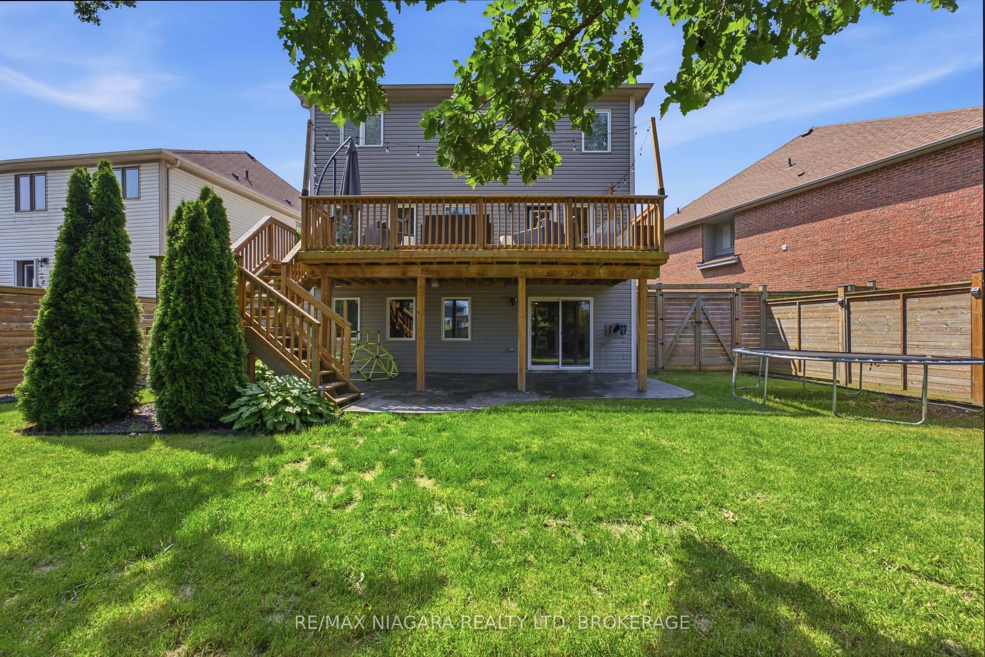 8571 Dogwood Crescent photo 37