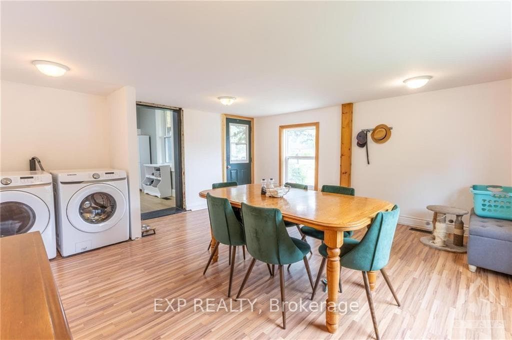 33 RIVER Road photo 28