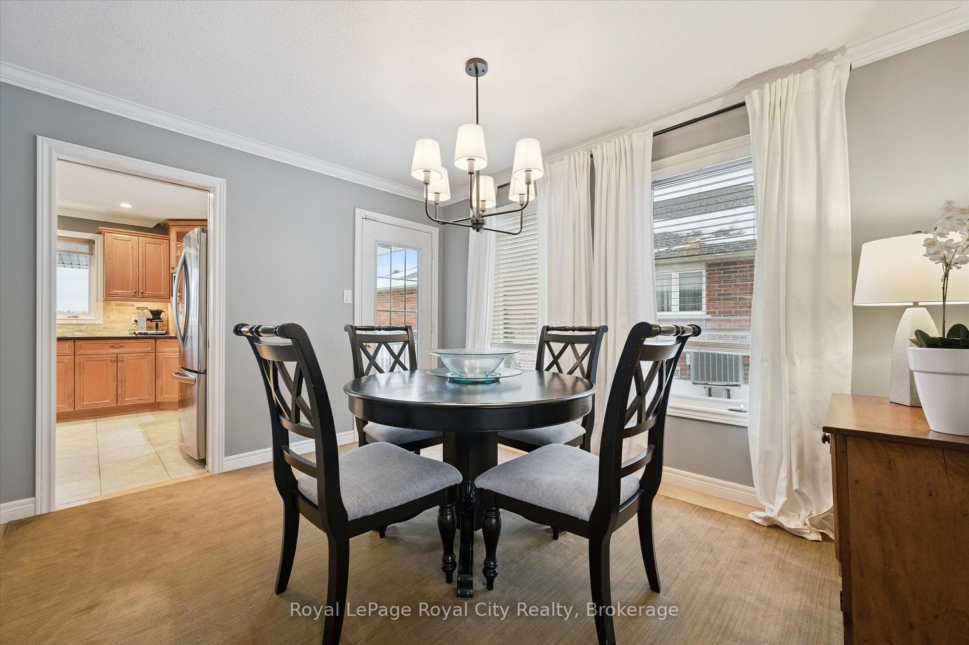 60 Hazelwood Drive photo 8