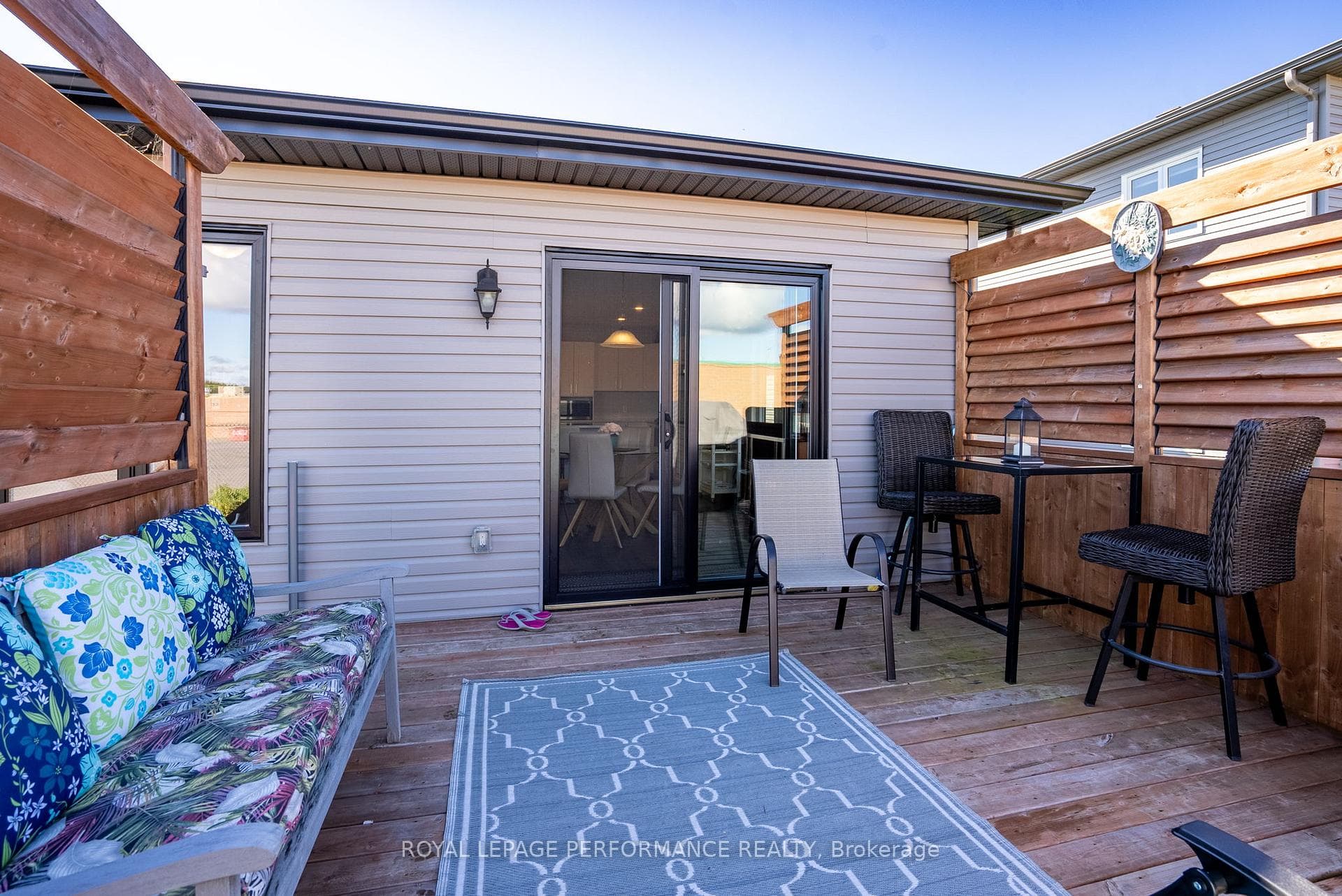 356 Belfort Crescent photo 43
