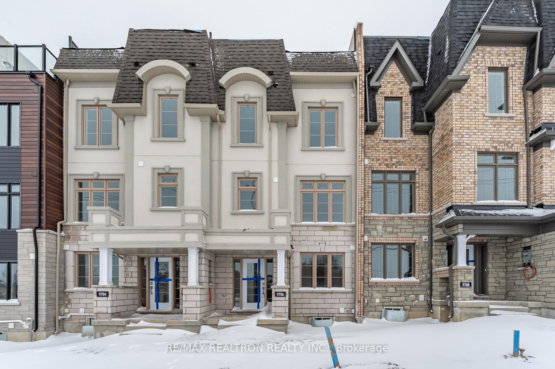 9706 Kennedy Road photo 1