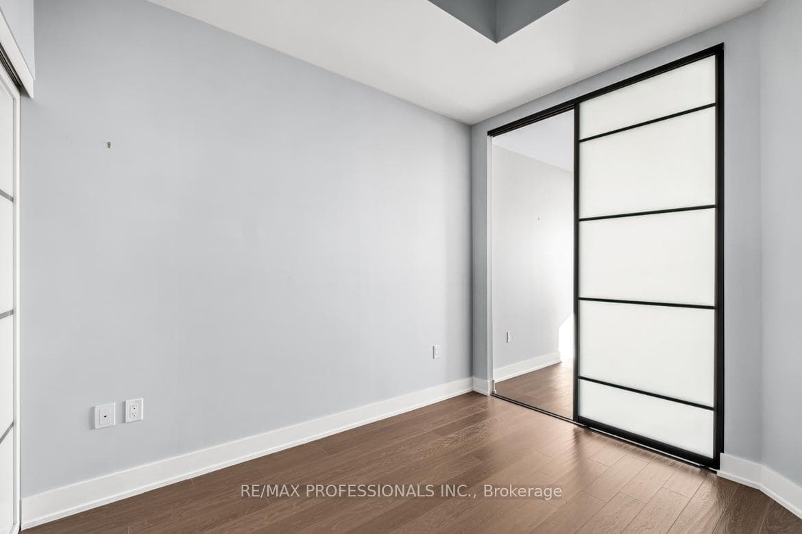 20 Shore Breeze Drive Unit 1109 photo 13