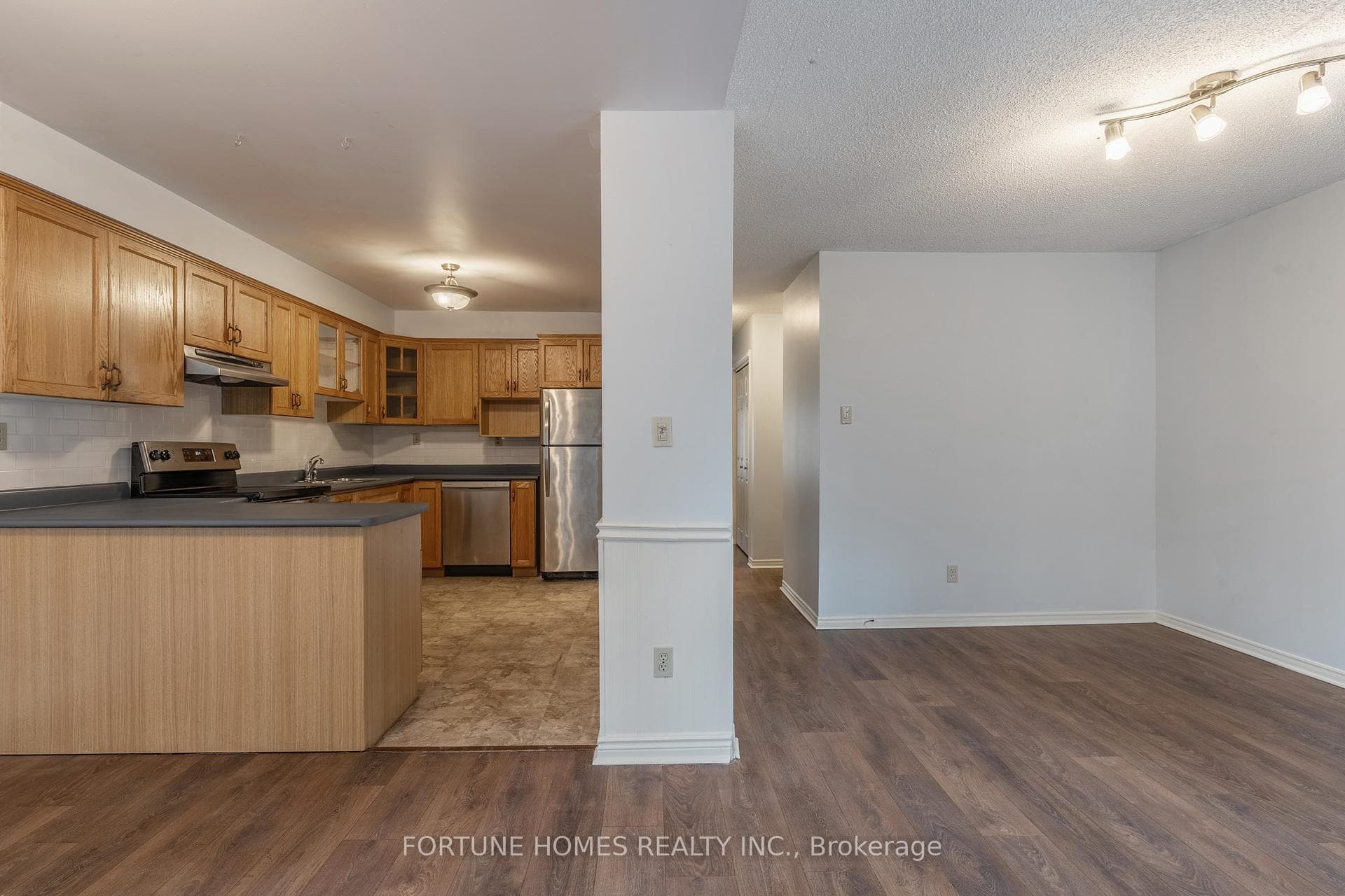 4635 Regents Terrace Unit 87 photo 13
