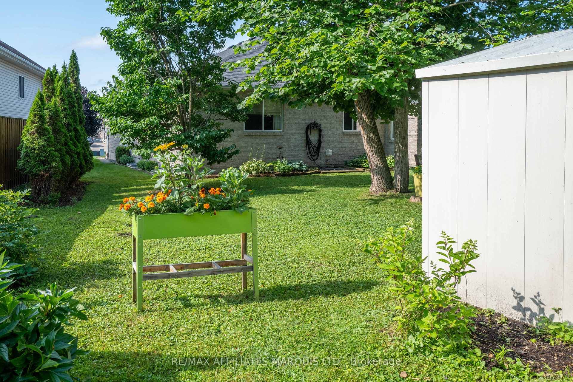 Garden shed to right