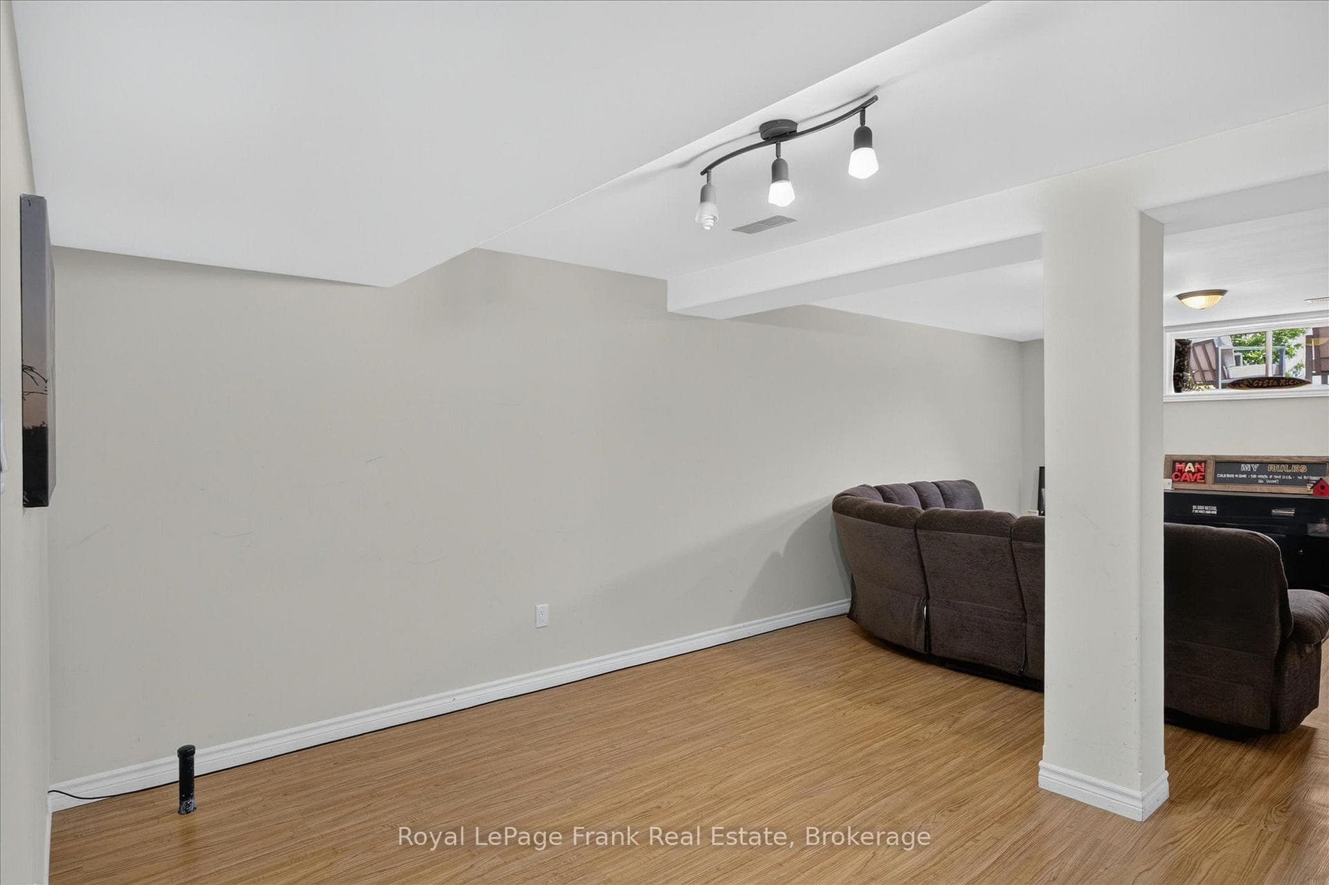 2305 Marsdale Drive photo 35