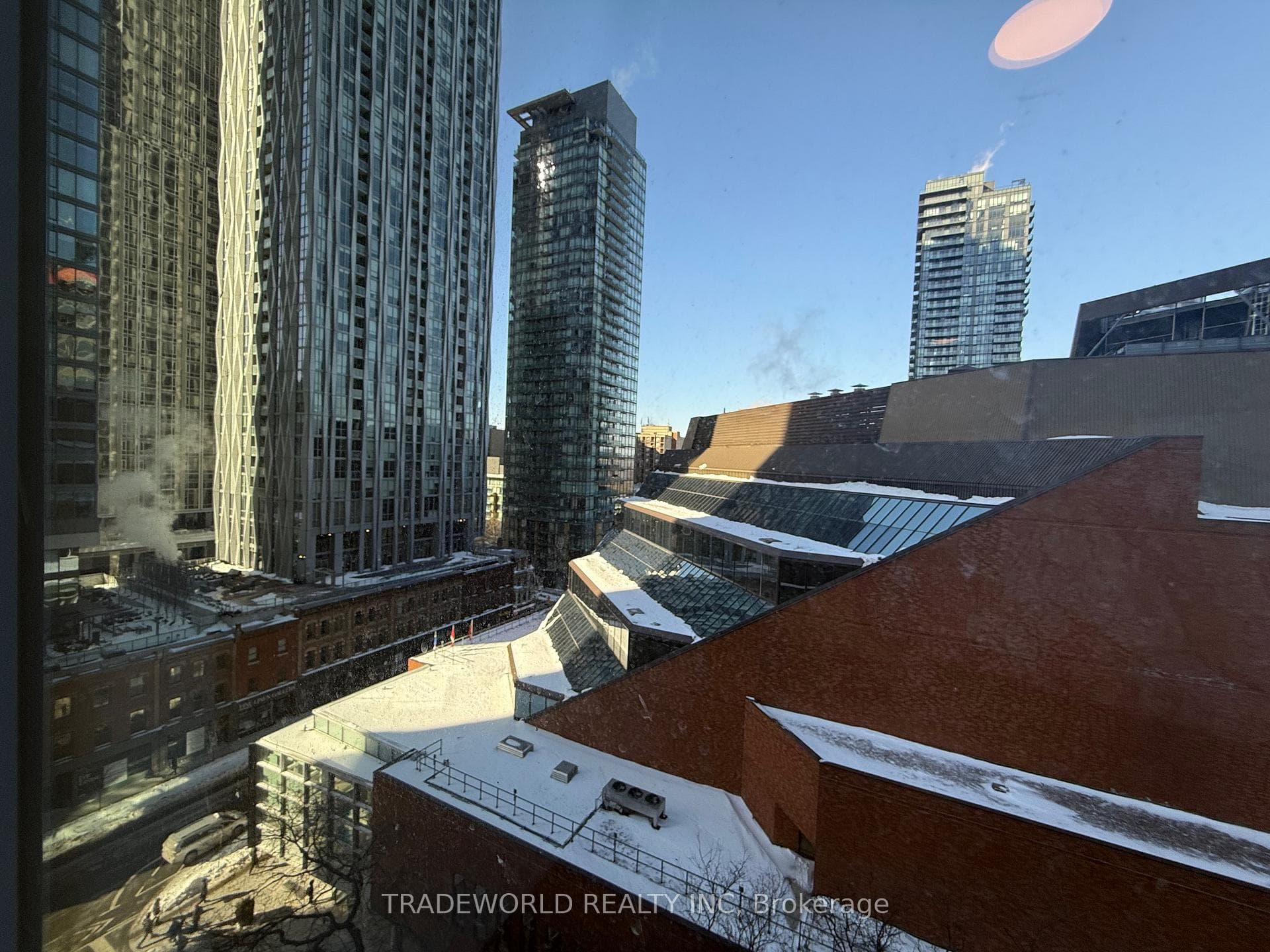 771 Yonge Street Unit 1008 photo 12