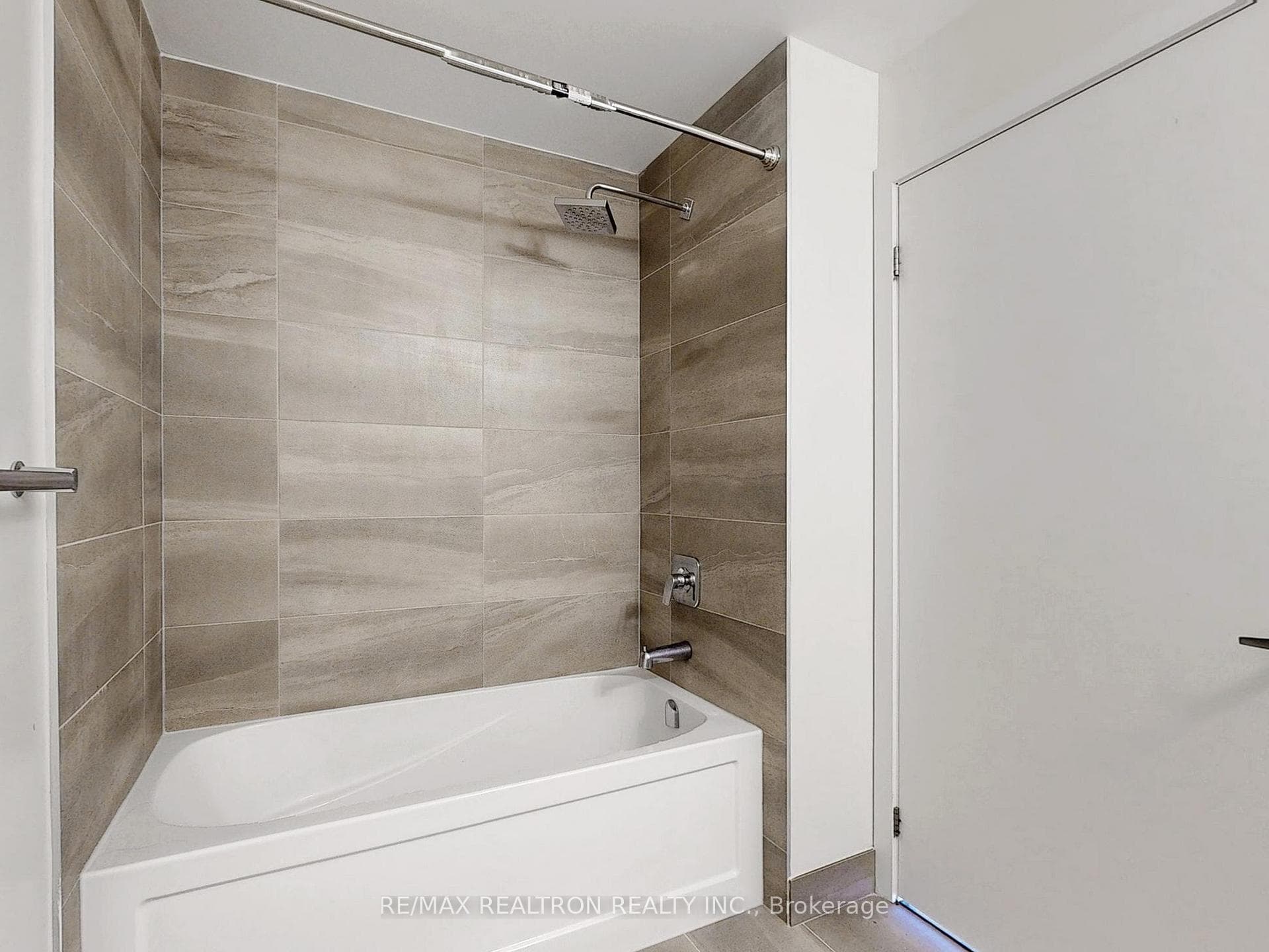 188 Fairview Mall Drive Unit 1515 photo 23