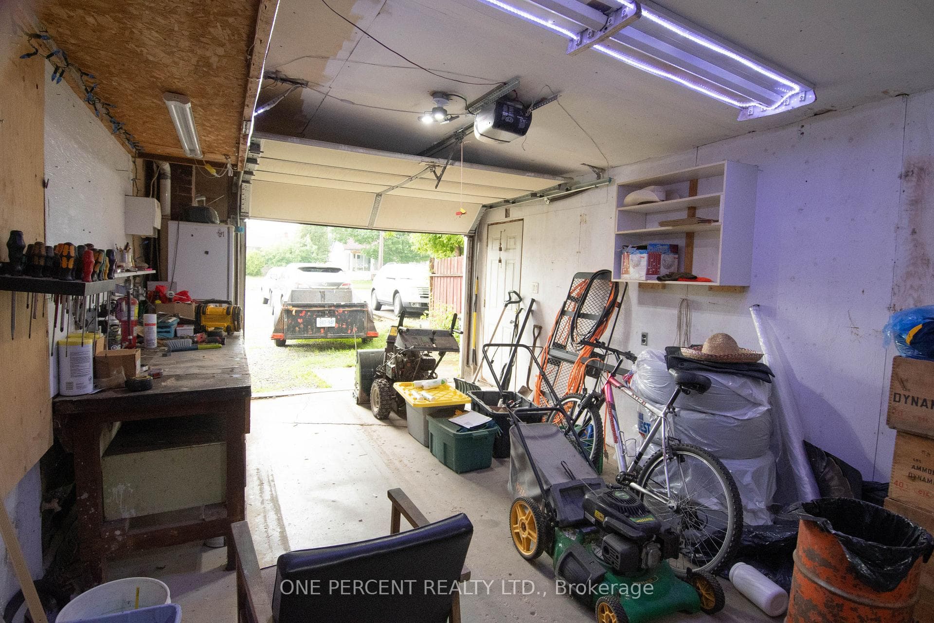 477 UPPER GAGE Avenue photo 21