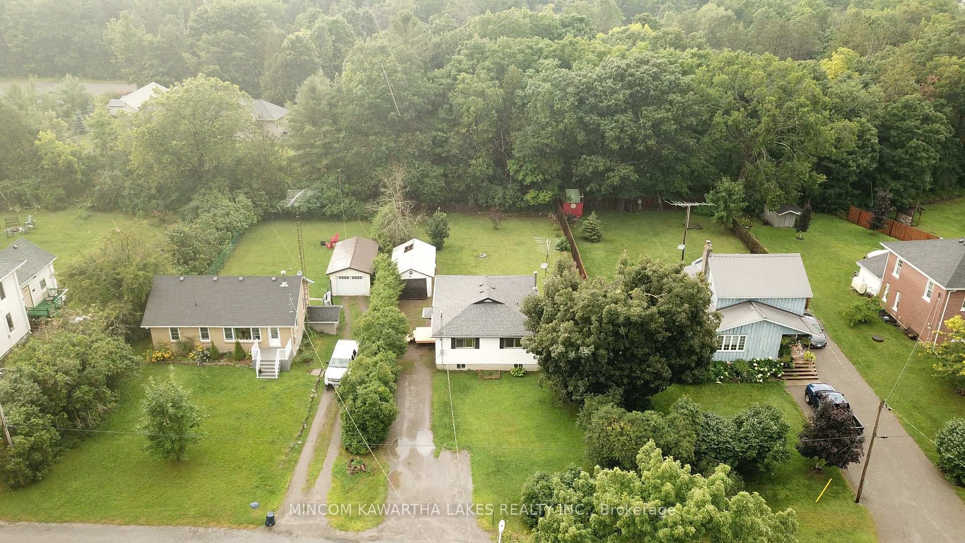 2748 Chalmers Avenue photo 2