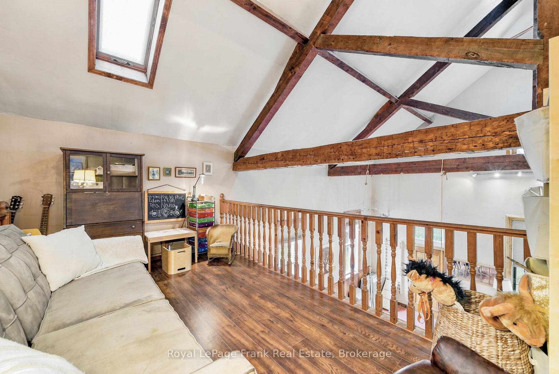 1229 The Glen Road photo 26
