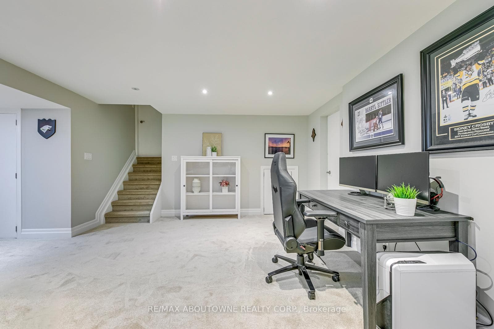 1386 Grosvenor Street photo 30