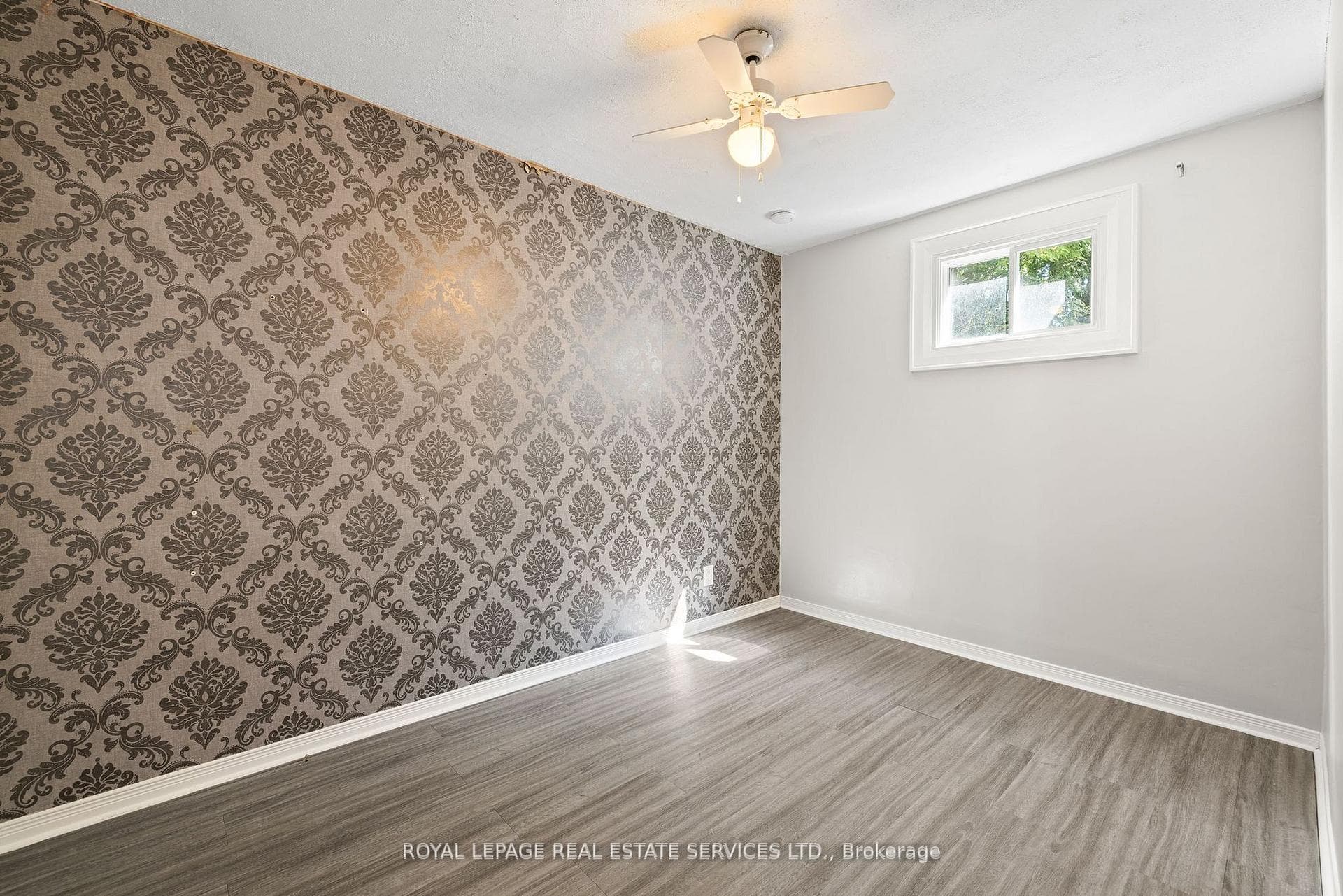 37 Simpson Avenue photo 8