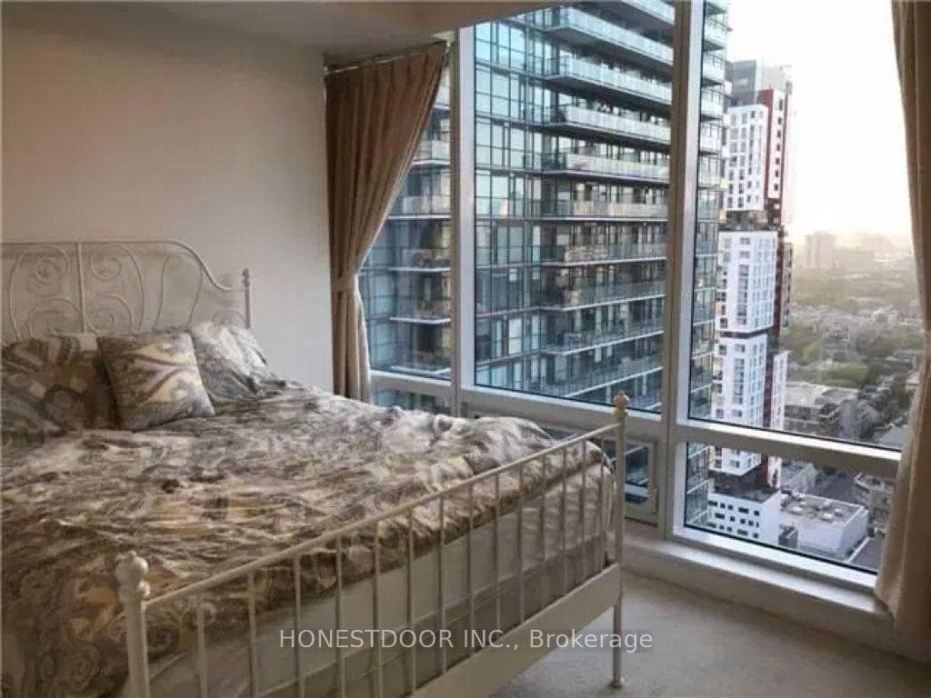 295 Adelaide Street Unit 3304 photo 6