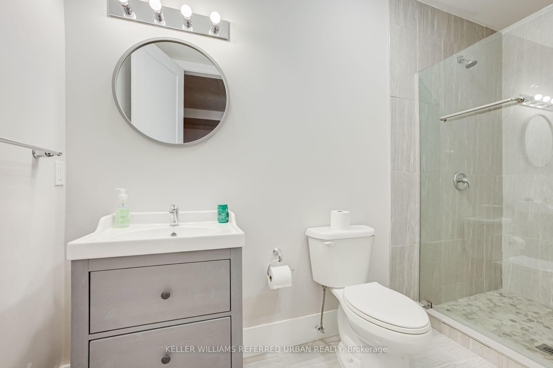 57 Ambleside Avenue photo 47