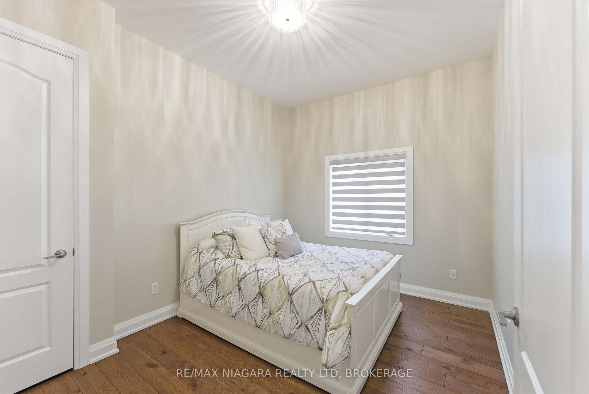 34 ANGELS Drive photo 21