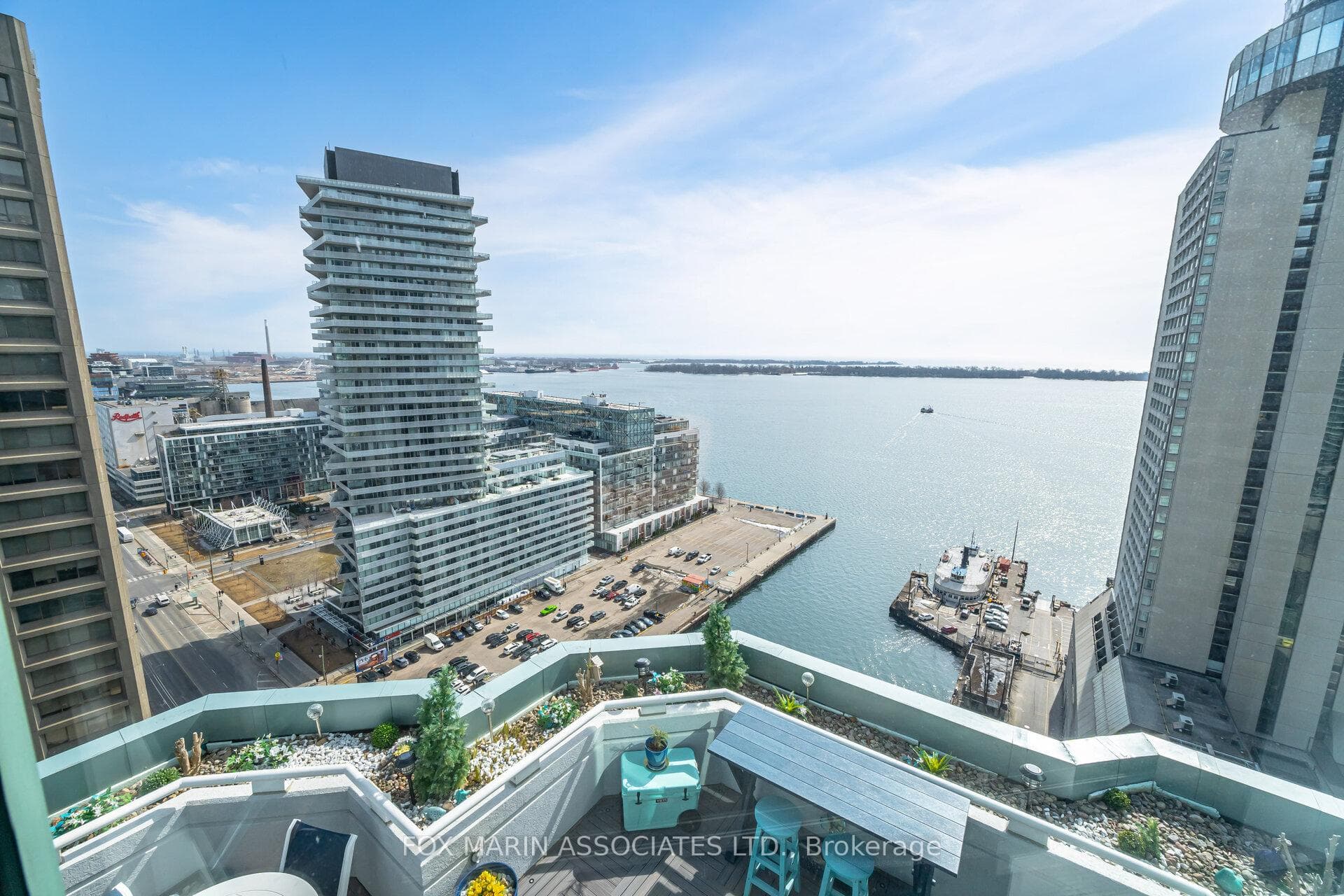 10 Queens Quay Unit 2502 photo 24