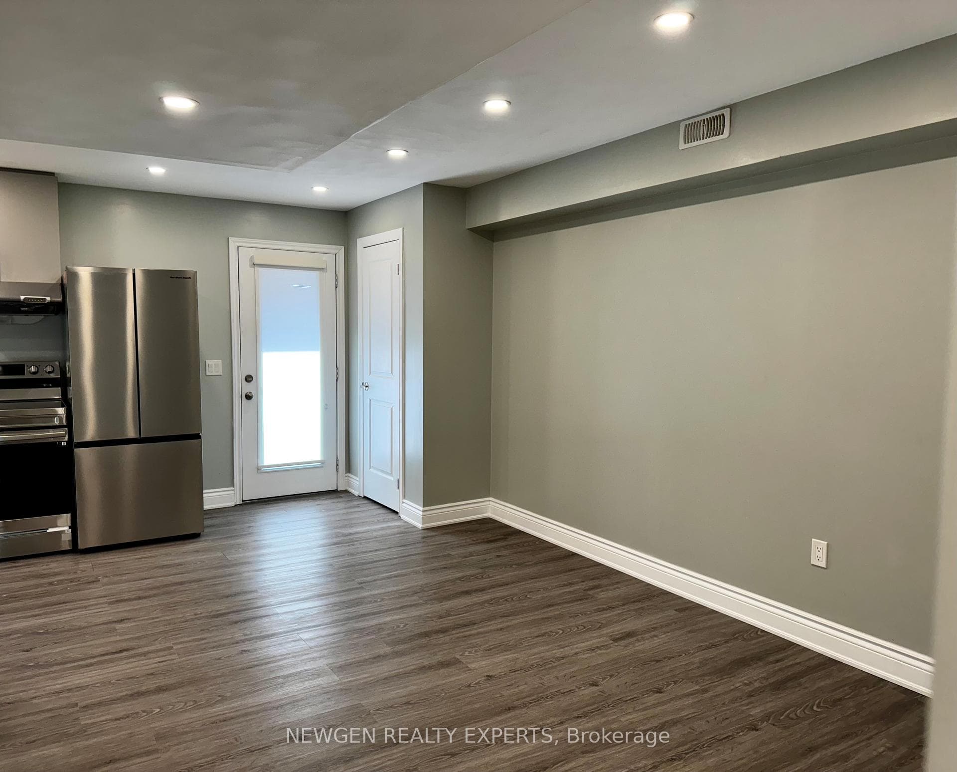 10 George Brownlee Court Unit (Bsmt) photo 12