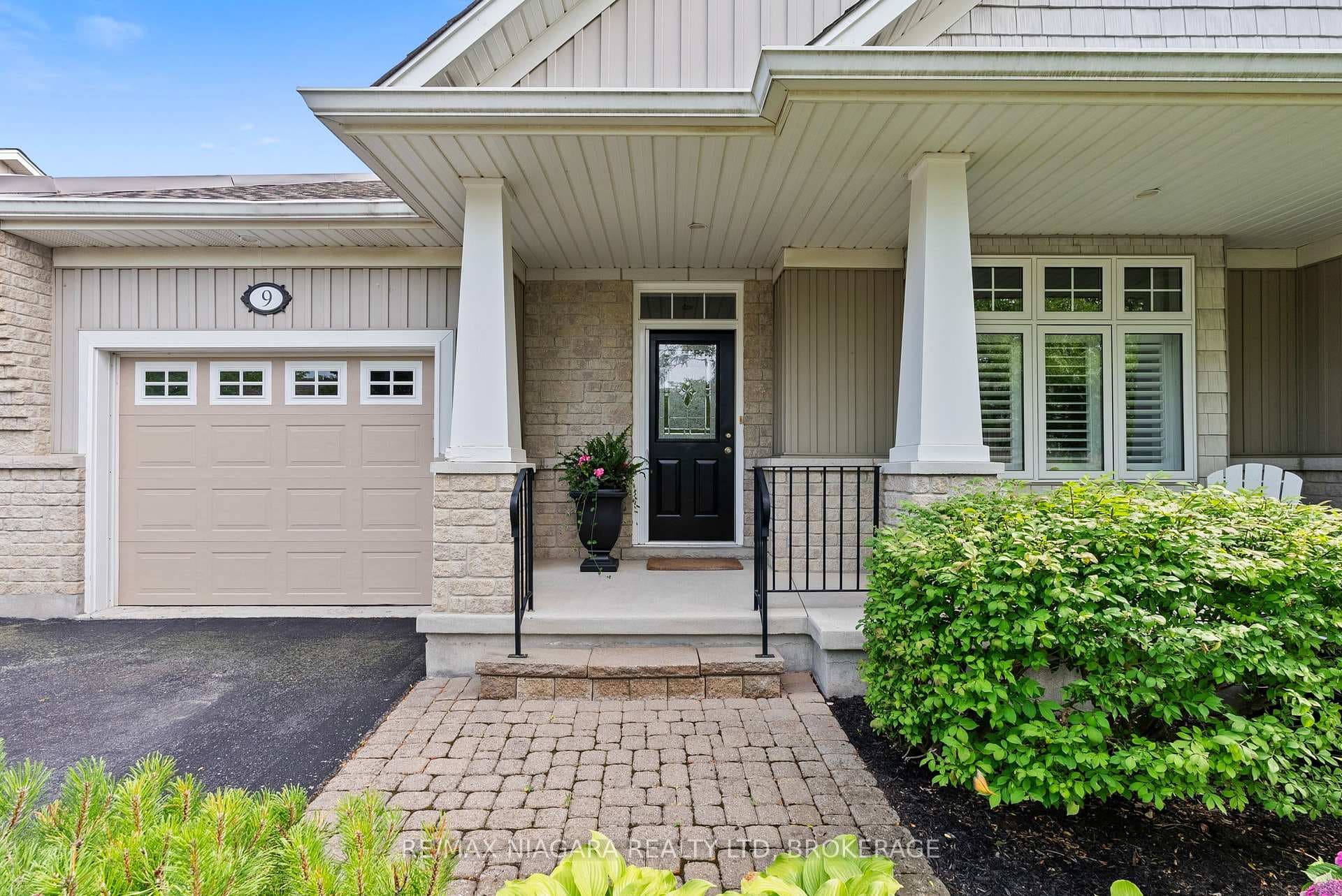 92 Loretta Drive Unit 9 photo 3