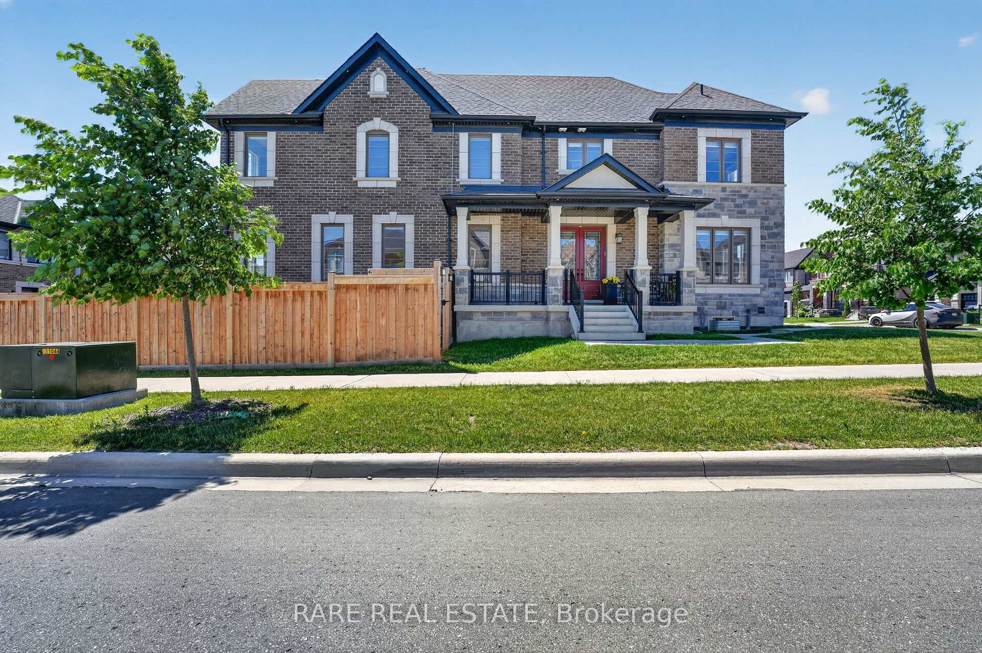2141 Wilson Street photo 2