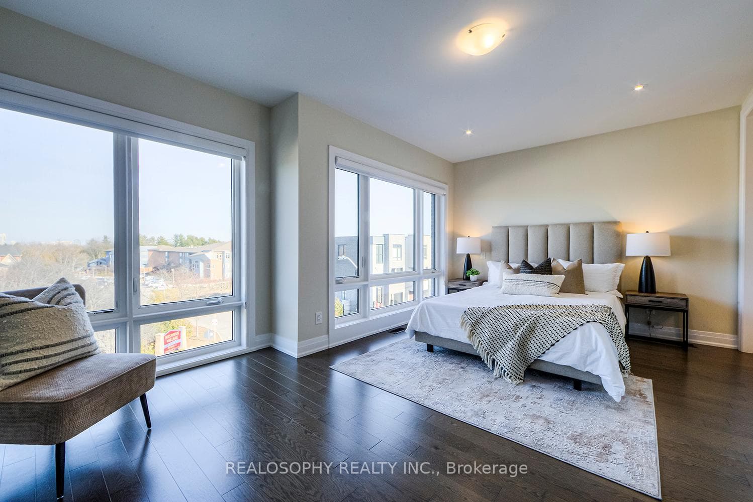 2 Hesperus Road photo 19